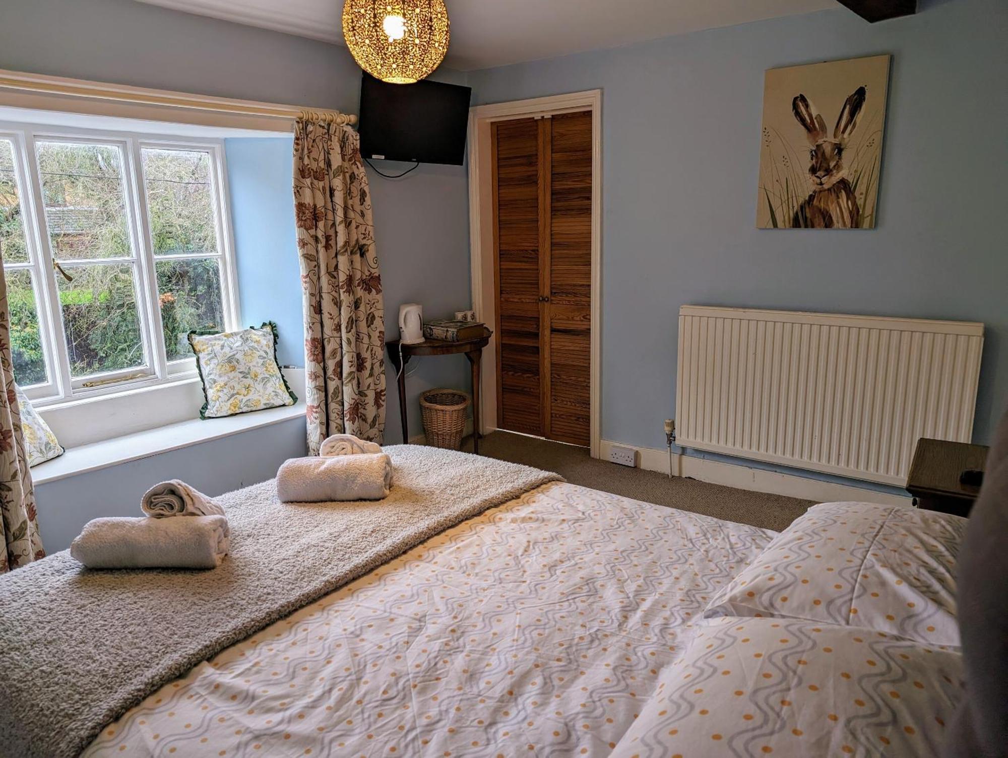 Bartholomew Arms Bed & Breakfast Maidford Exterior foto